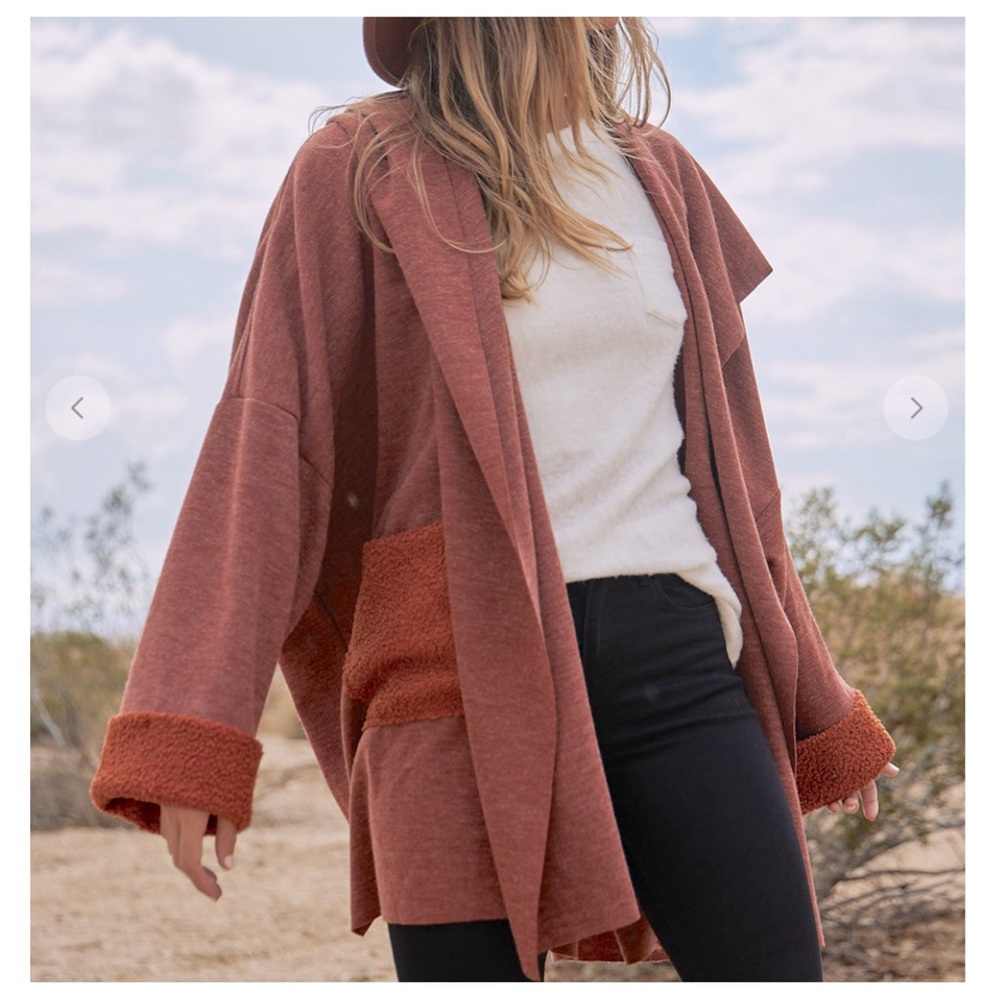 ✨RESTOCKED✨Oversized Stunning chic and Comfy Multi
Fabric Hoodies Cardigan - Picture 5 of 6